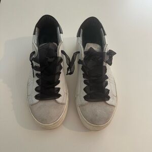 P448 Thea Sneaker